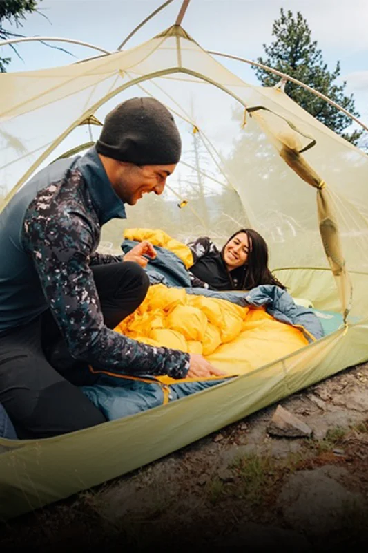 Какой спальный мешок выбрать для туристического похода?